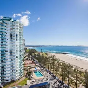 https://ocean-plaza-resort.hotelsbyronbayaustralia.com