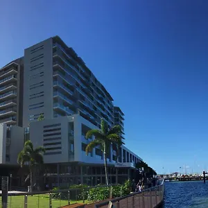 https://cairns-luxury-apartments.queenslandhotels.net